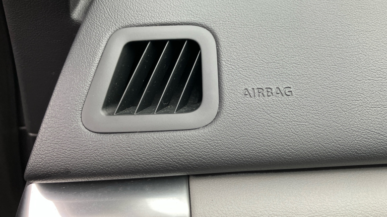 Jaguar E-Pace 2.0 D165 R-Dynamic Black 5dr Auto Diesel Estate